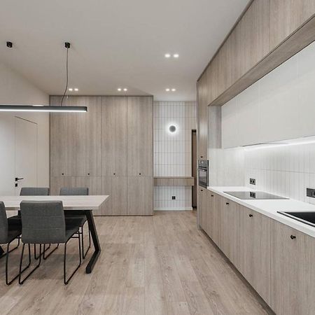 Noviy Bereg Design Apartment Одесса Экстерьер фото